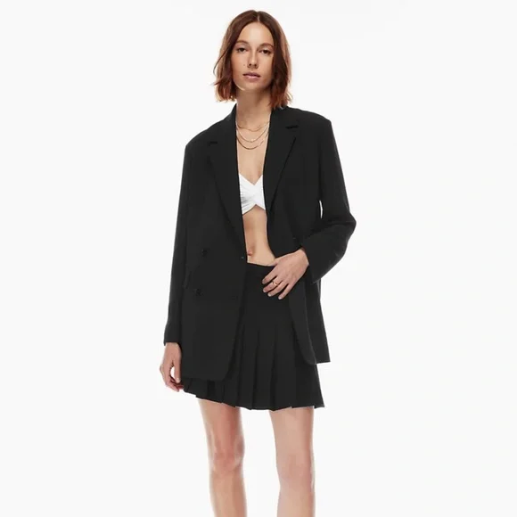 NWT Aritzia Wilfred Cherrelle Blazer in Limited Edition Color Grey Taupe